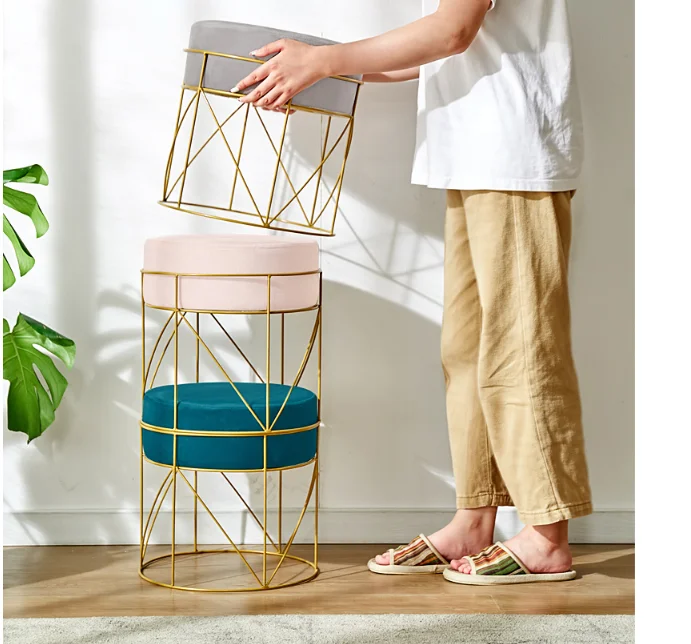 Современная мебель для гостиной с металлической рамой, тканевый бархатный табурет с золотой стороной и хранилищем