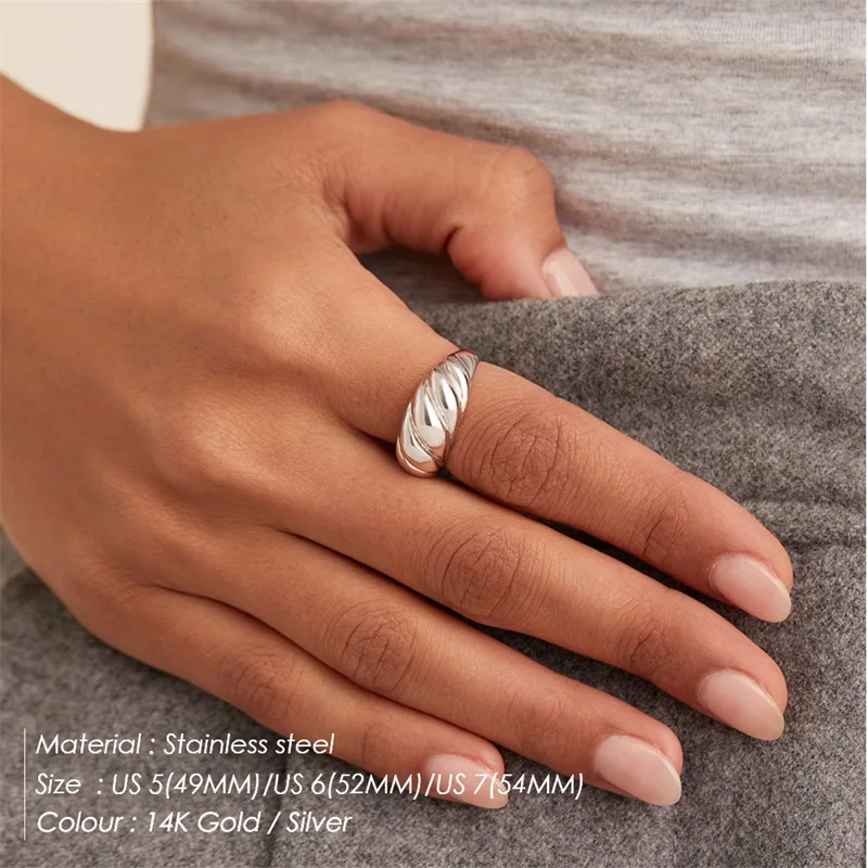 INS Simple Stainless Steel 18K Gold Plated Embossed Croissant Rings Titanium Steel PVD Geometric Curve Arc Ring Jewelry