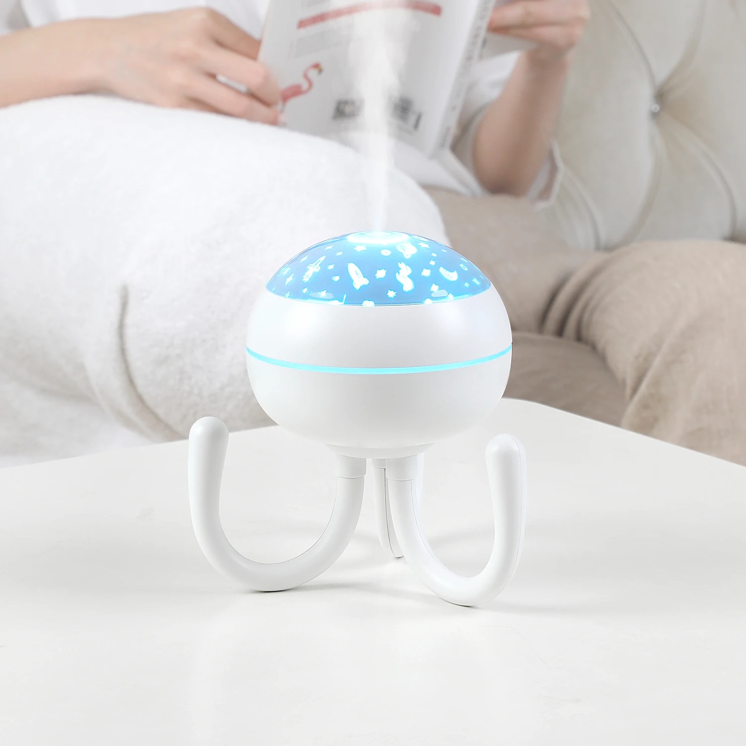 Portable travel round colorful 200ml night light mini usb ultrasonic planet Wet Aroma Essential Oil Diffuser air humidifier