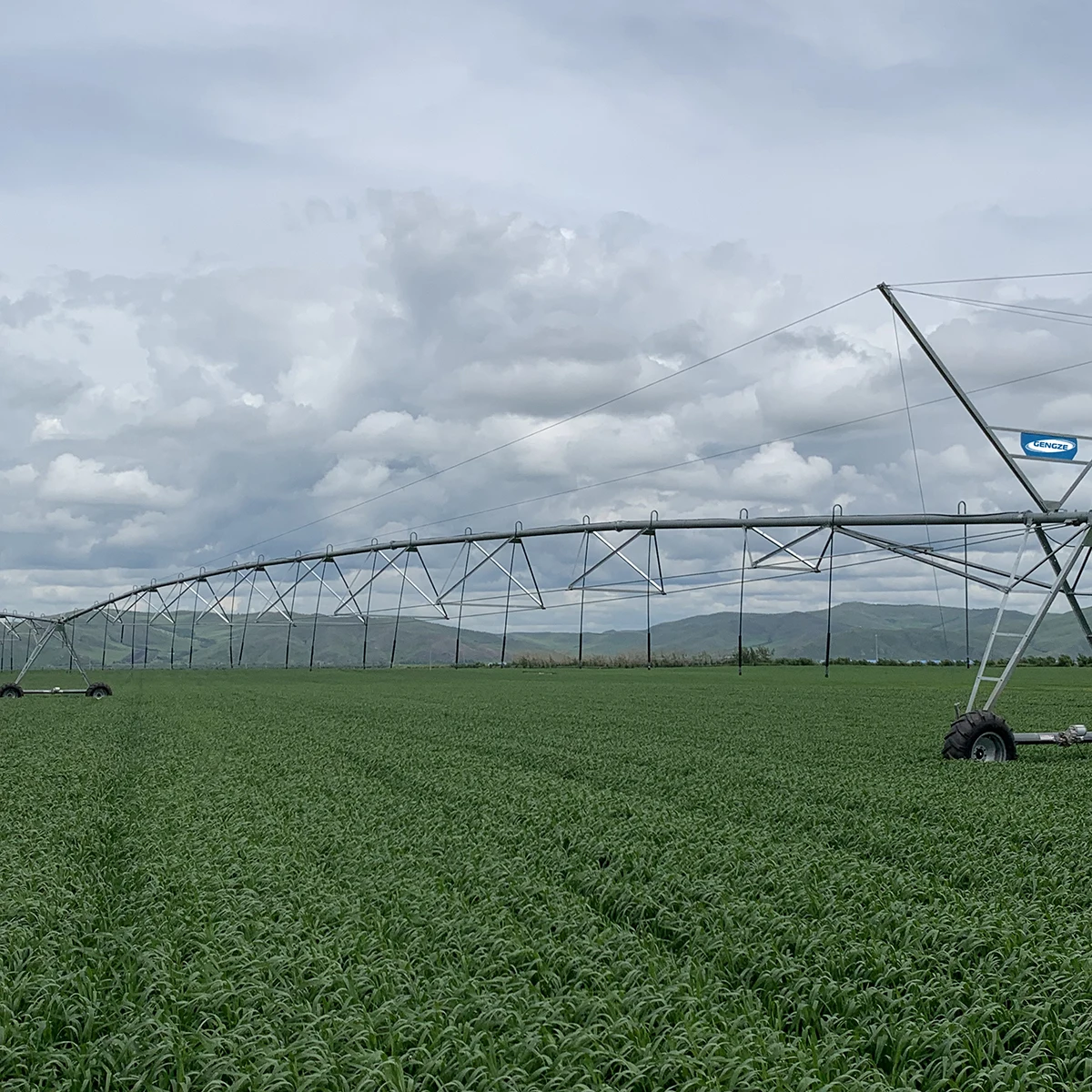 Best selling mini center pivot irrigation system low price for sale