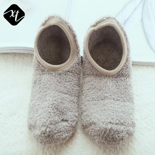 Cozy Fuzzy Winter Women Girl Yoga Fluffy No Show House Floor Socks with non slip sole