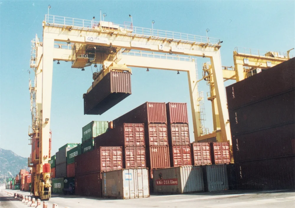 injection mold lifting crane gantry type 01 container double girder rubber tire gantry crane gantry crane 20 ton