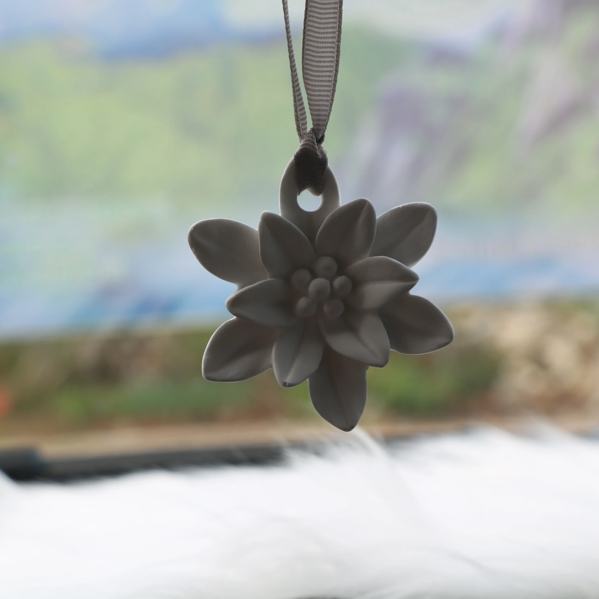 Car Air Freshener  Promotional Custom Paper Hanging with Sealed Plastic  Lotus pendant aroma stone diffuser