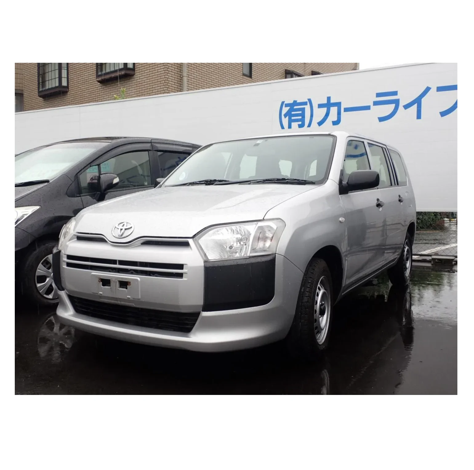 (P8) Toyota Probox