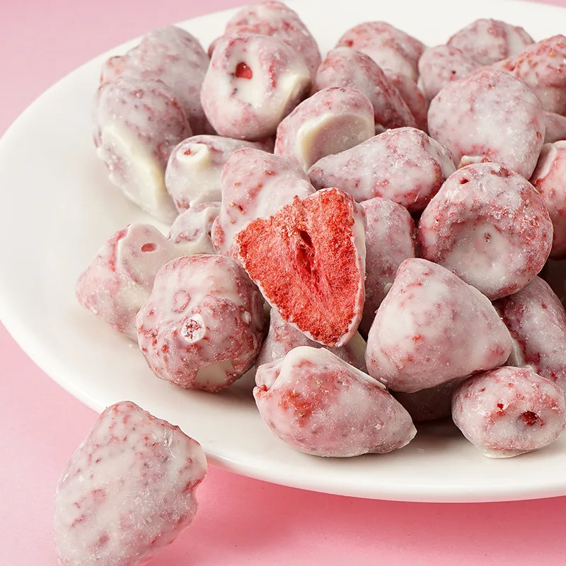 Bulk Wholesale China Dry Fruit Crispy FD Strawberry Chocolate Covered Dried Fruit