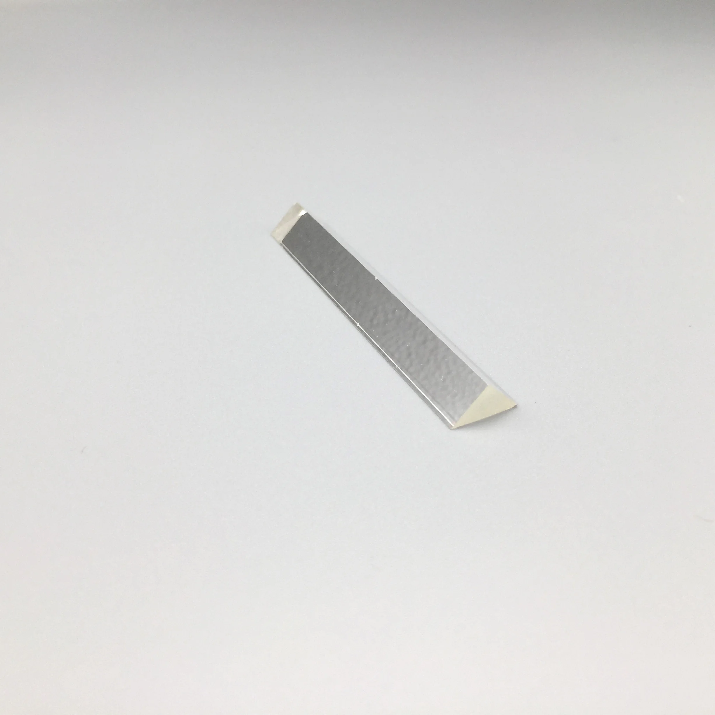 
 Профессиональная оптическая кристаллическая многоугольная стеклянная триугольная Призма  