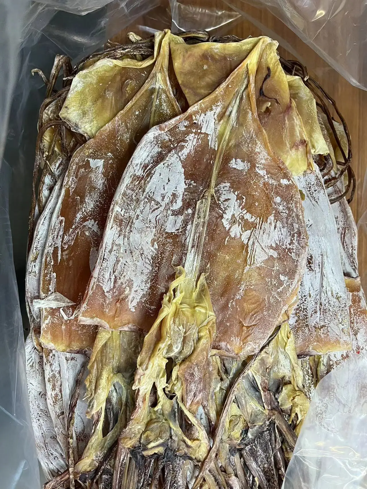dried dosidicus gigas squid Factory price skin off  dried  peru squid 6- 8 pcs per kg