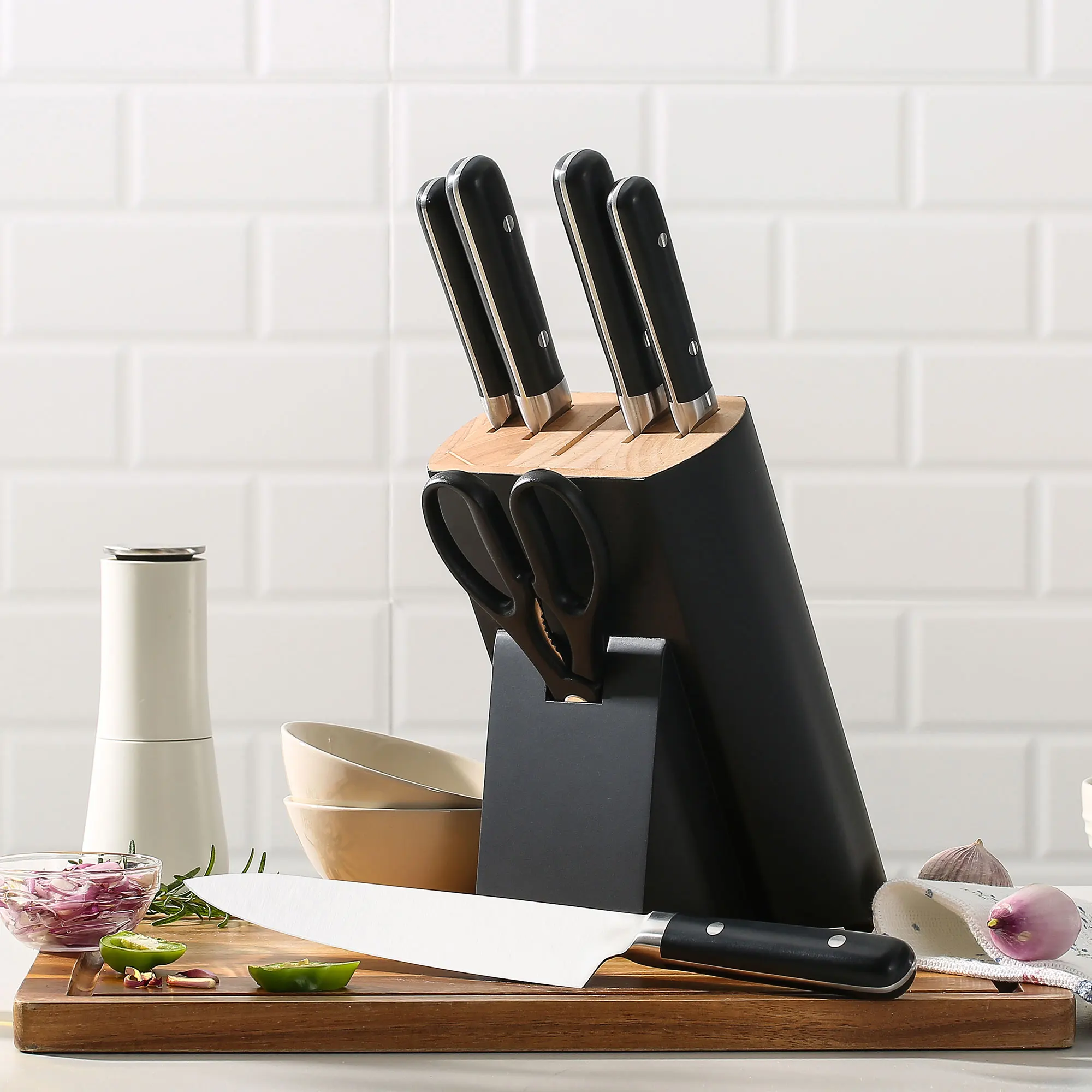 High Carbon Stainless Steel Kitchen Knife Set Ergonomic Handles 7Pcs Chef Santoku Knives Kitchen Scissors with Knife Block Set