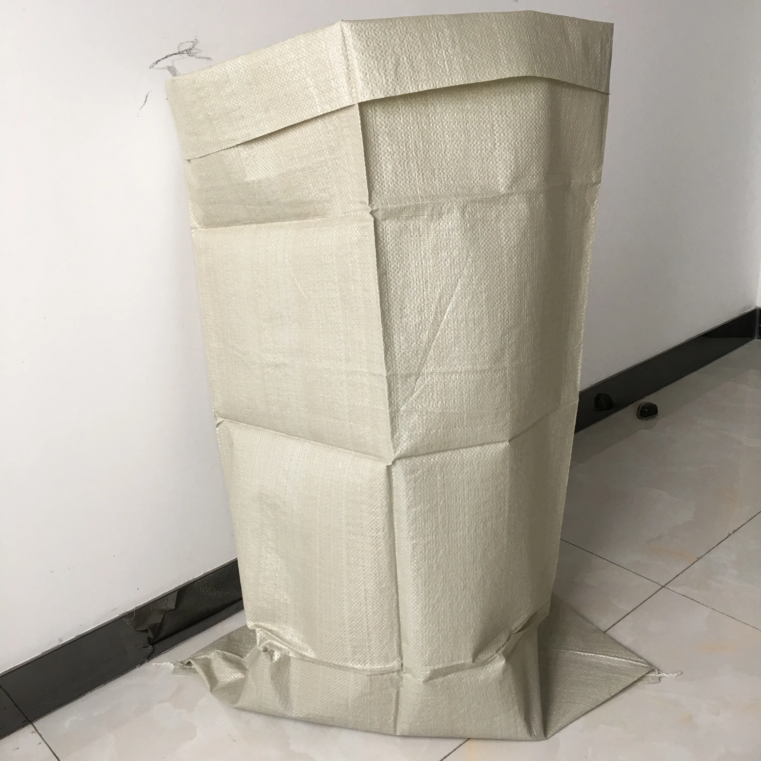 
The optimal empty sack pp woven rubble bags / sack for packing garbage, construction rubble and scrap wood 