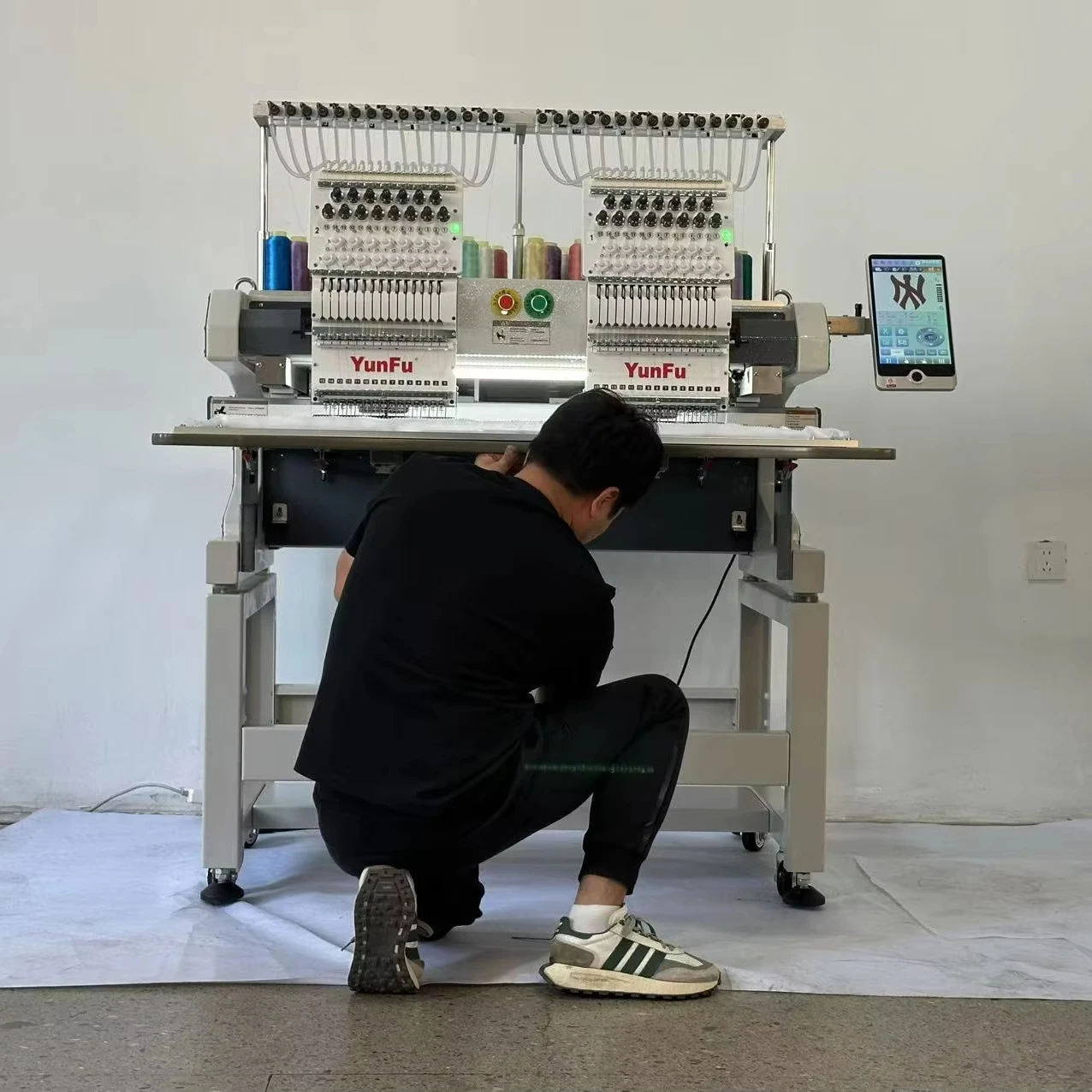 DDP Доставка 2 головки 15 игл компьютеризированная вышивальная машина для кепки плоская и готовая одежда вышивка