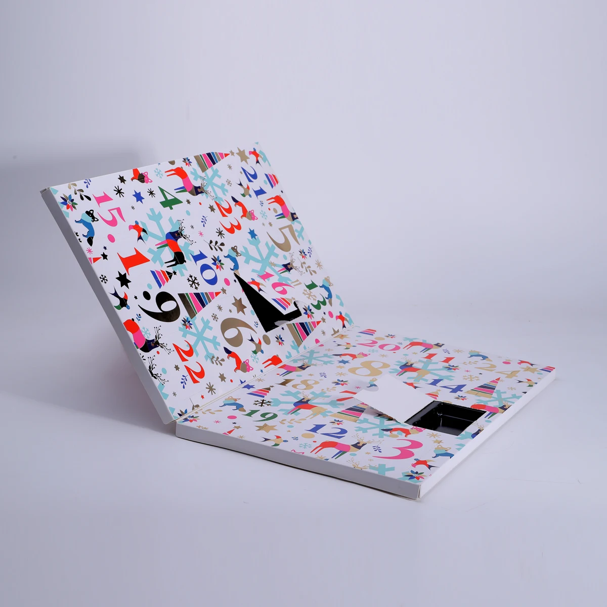 Календарь с надписью «Chocolate Christmas»