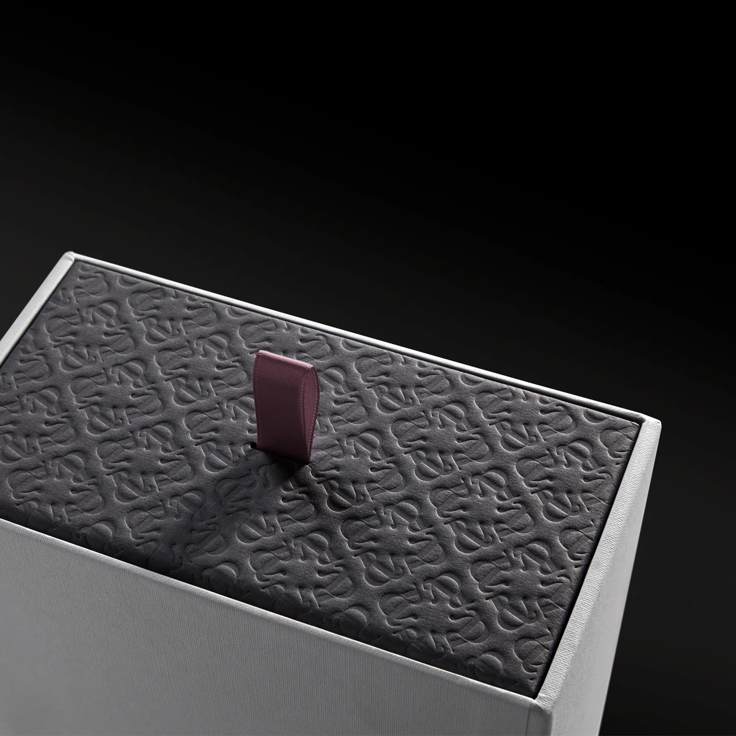Custom Printing Factory Luxury Matte Black Paper Rigid Cardboard Toy Packaging Magnetic Lid Gift Box