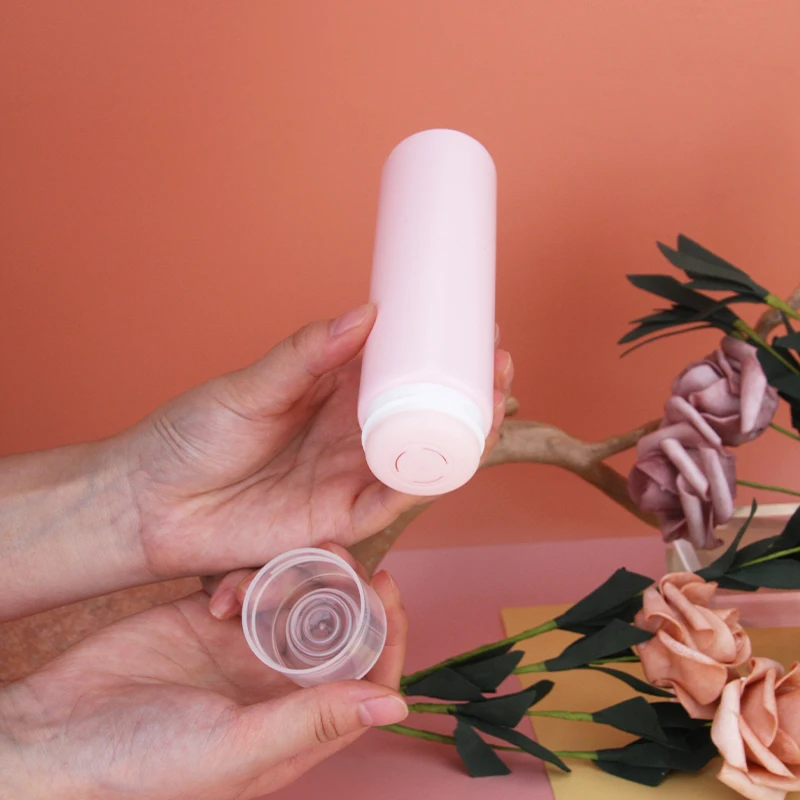 Fashion Cream Cosmetic Aluminum Plastic Tube Container with Black Screw Cap