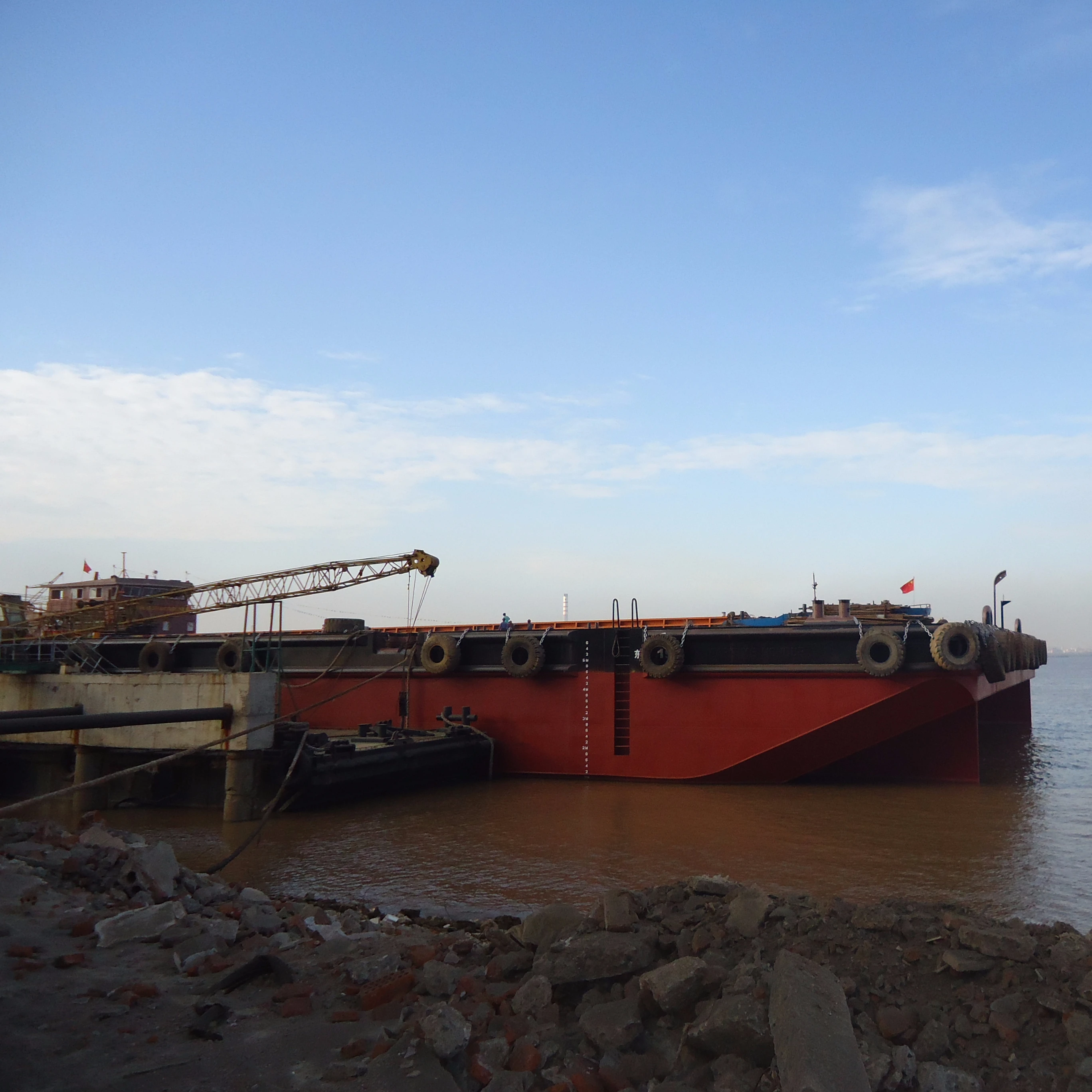 330 DECK CARGO / BALLAST TANK BARGE
