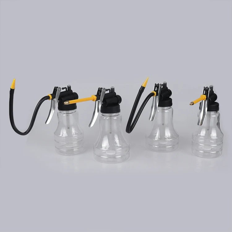 
High quality pump action oiler lubrication oil spray gun pot long mouth drip feed injecting gun 