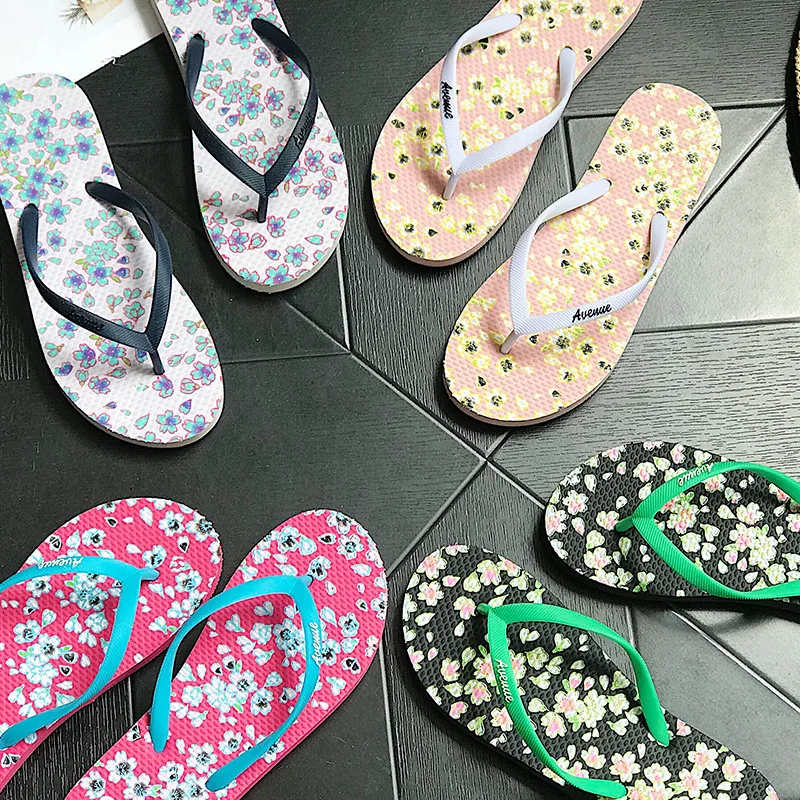 Cheap Wholesale Flip Flops Beach Flip Flops Fashion Women Summer Sandals Non-slip Soft Sole Outdoor Women Flip Flops