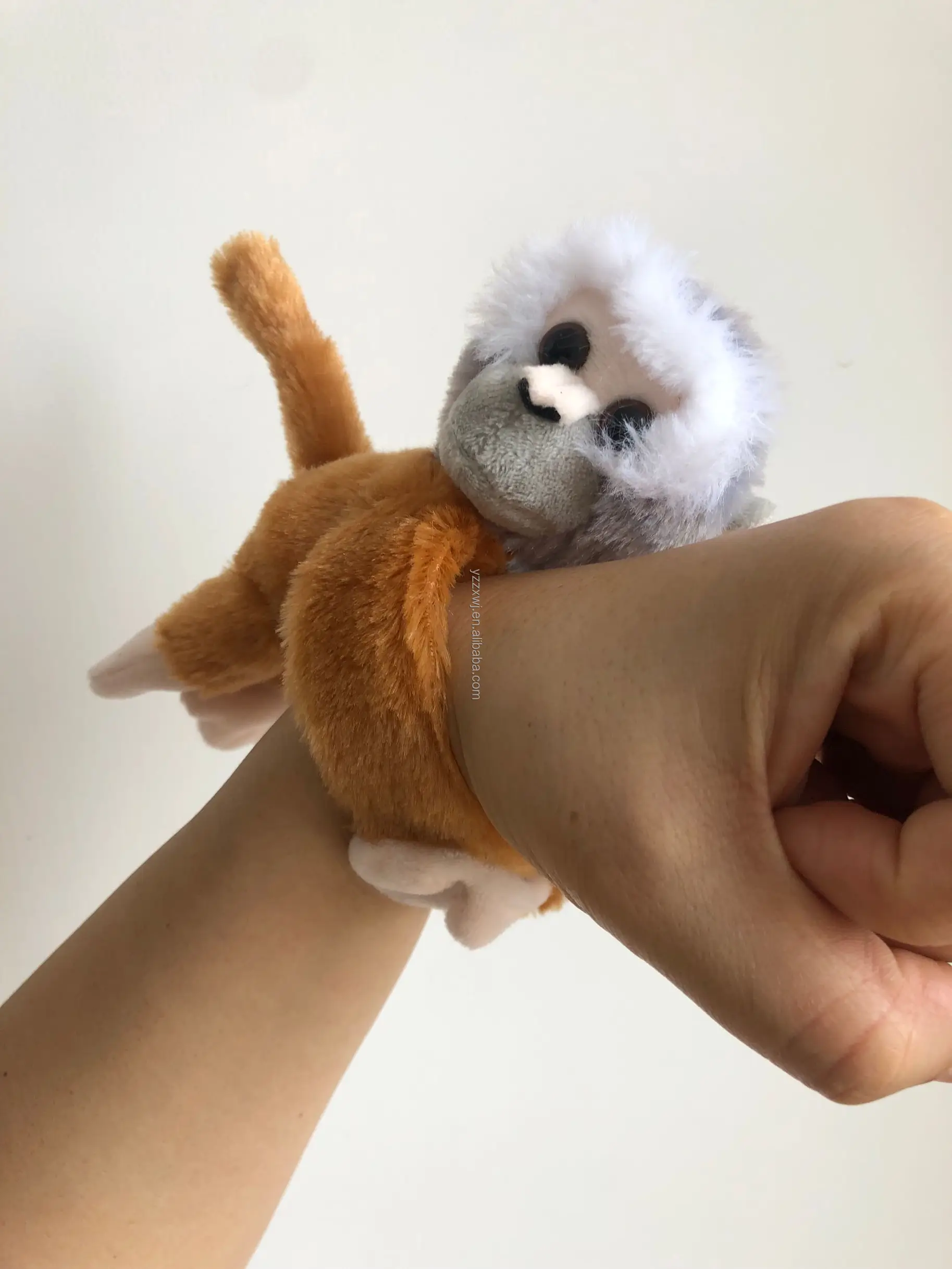 Huggers turtle Plush  Slap Bracelet Stuffed Animal  Kids Toys  8-9 inches Customeizd Plush monkey stuffed animal toys