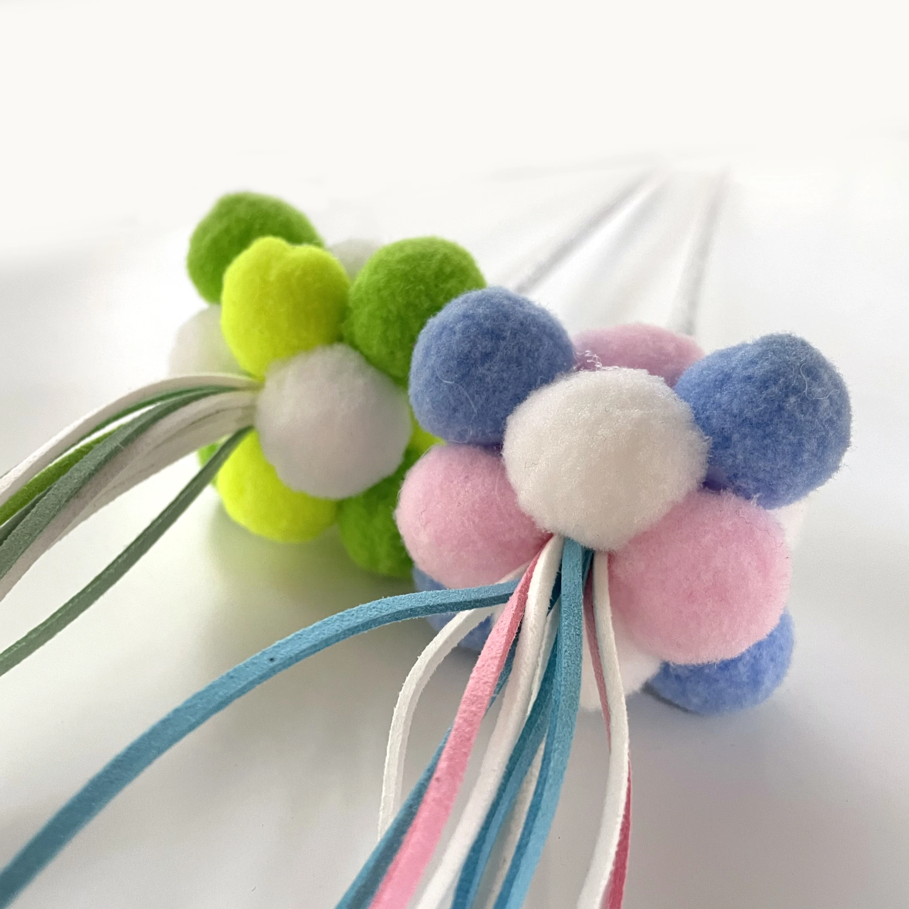 
Wholesale Custom Safety Toy Colorful Cat Funny Cat Stick Toy 