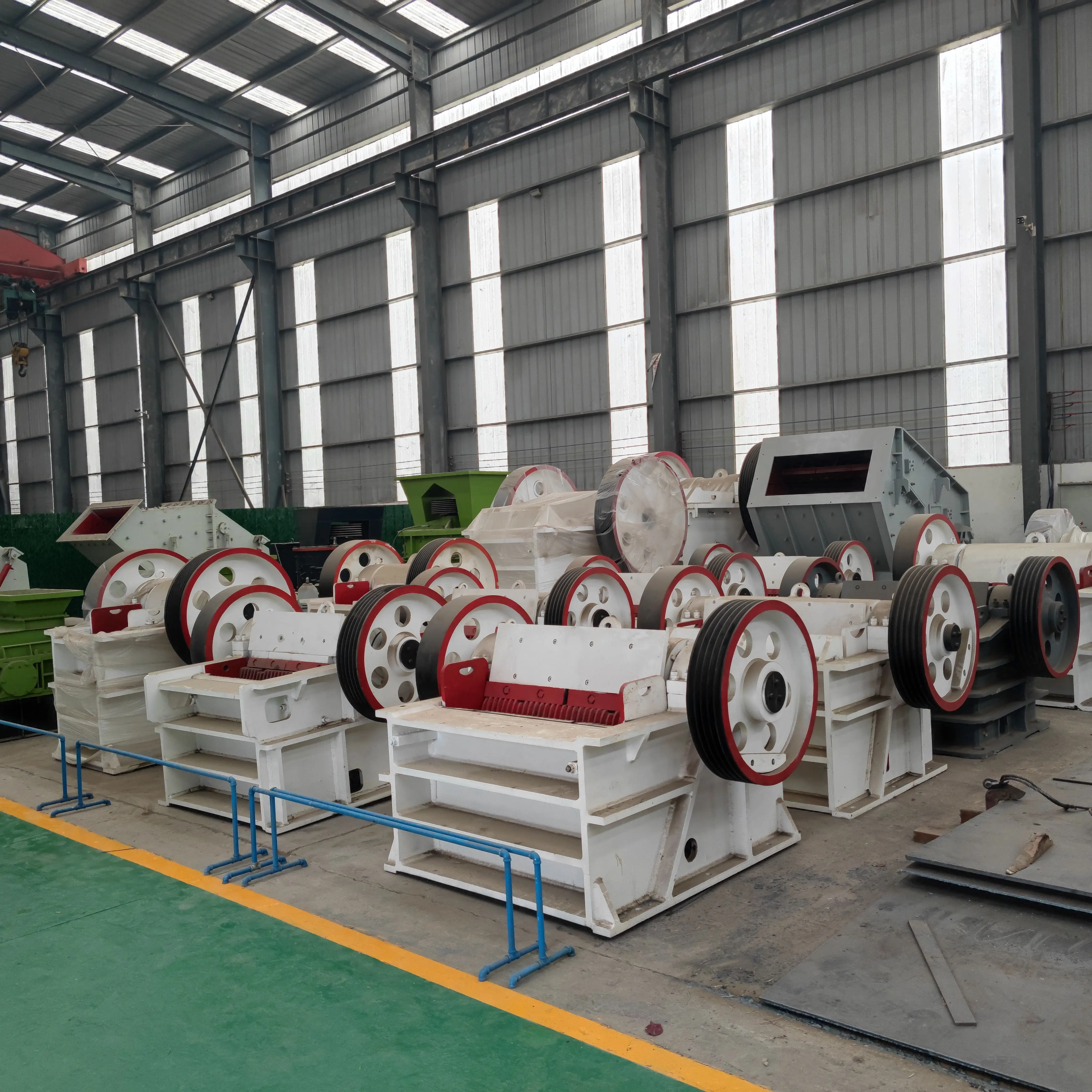 BLK 150*250 btma low price stone jaw crusher production line jaw hammer impact cone crusher production line mob