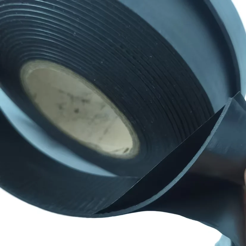 Rubberized Asphalt Bituminous Crack SelaTape for Black Road Tarmac 50mm 3mm Thickness