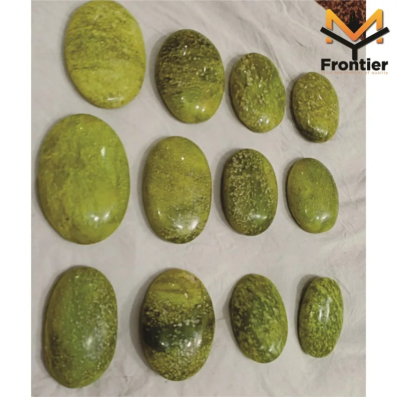  Натуральные змеиные ручная работа полированные ОЕМ Кристаллы из пакистанского хрусталя