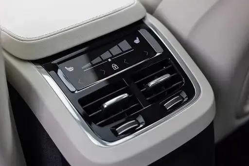 Volvo xc90 богатые активные и пассивные системы безопасности первый выбор для семей