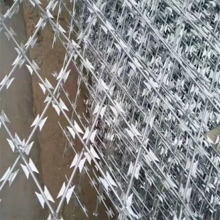 High quality hot dipped galvanized diamond razor barbed wire mesh anti climb welded concertina blade razor wire fence