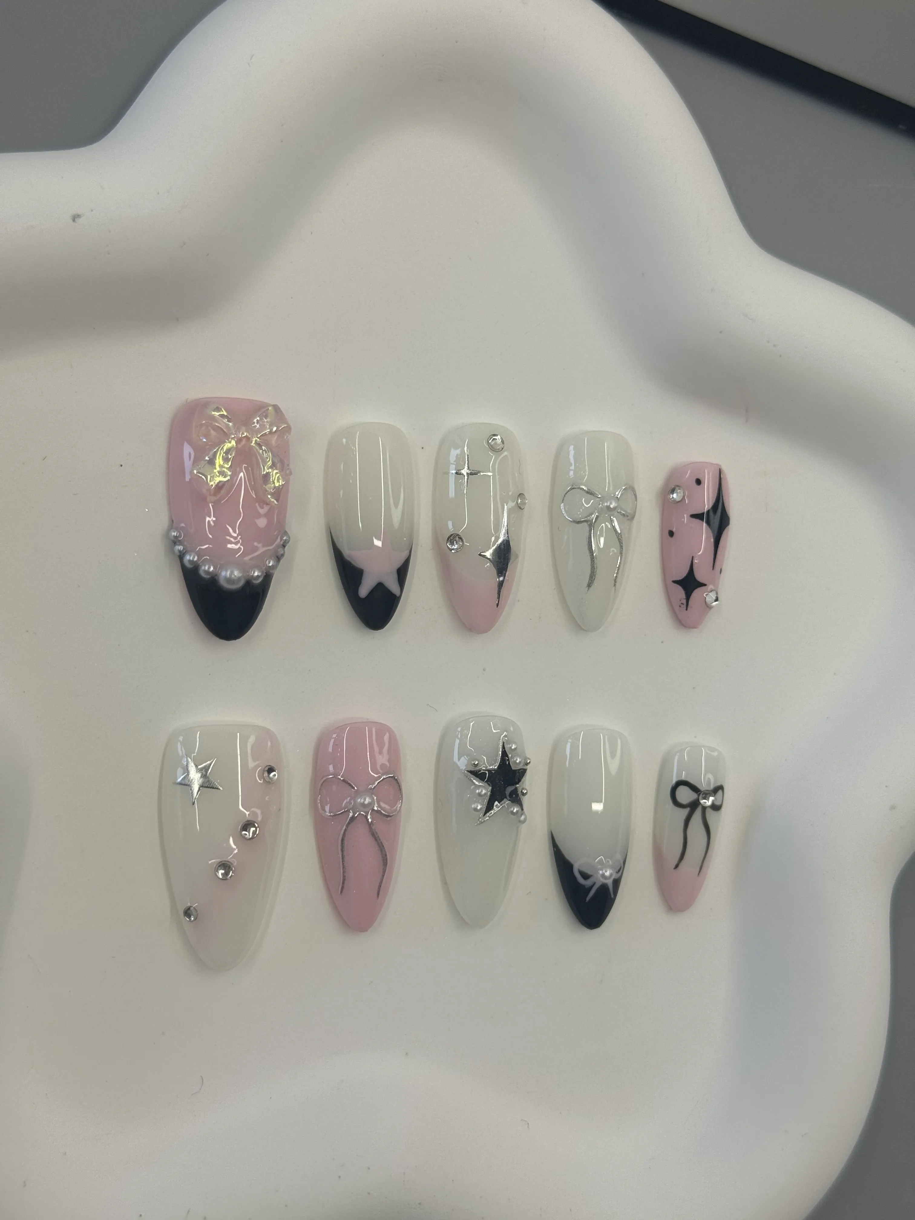 Handmade Press-On Nail Art Design 3D Golden Line Performance Acrylic False Nails