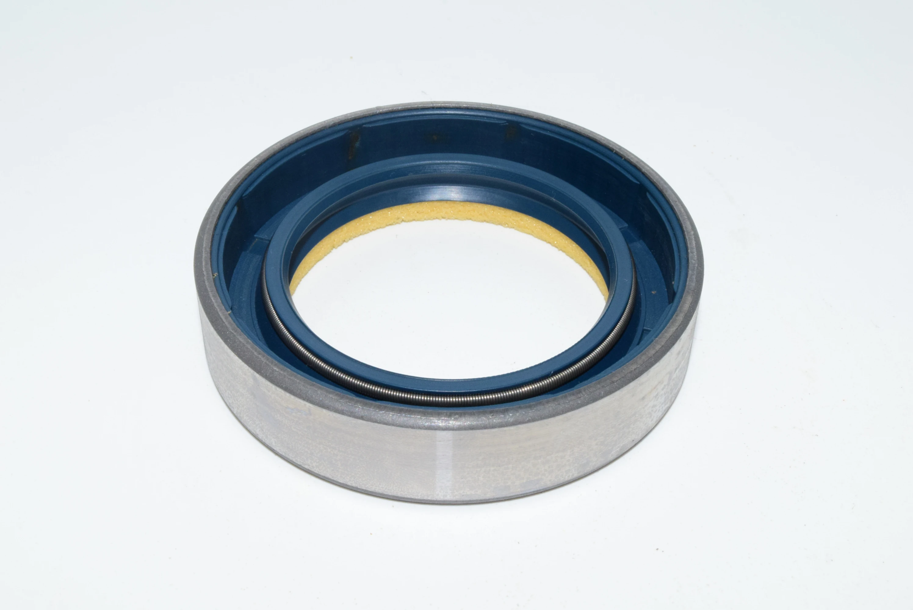 rubber seal with 42*62*14 mm and OEM No is 12001889B for agricultural machine oil seals with COMBI type for tractor