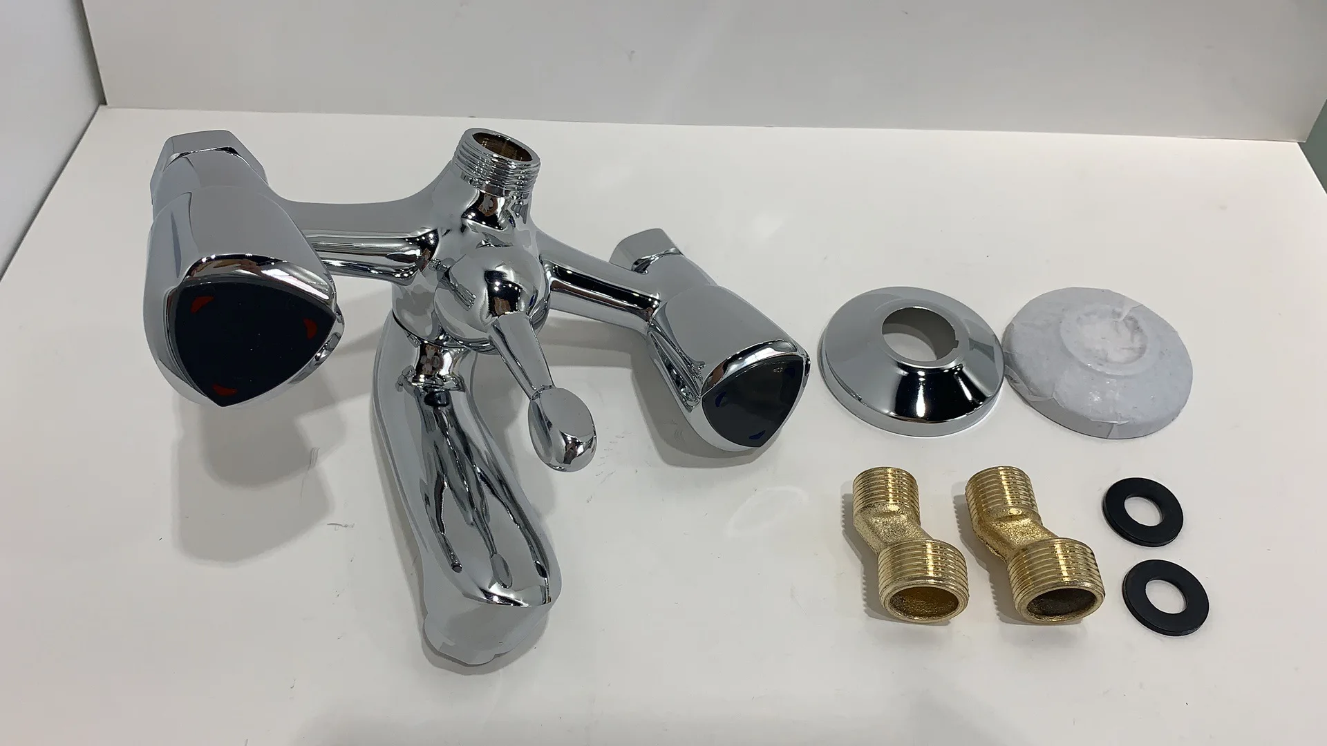 Home Use Wall-Mounted Rain Shower Bathroom Brass Body Bathtub Mixer Modern Shower Faucets Bath Faucet