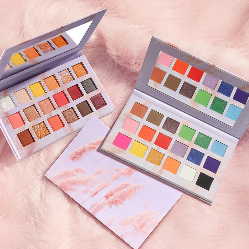 High Quality Eyeshadow Palette Christmas Eyeshadow Palette Custom Eye Shadow Powder Dry 18 Color Eyeshadow Palette