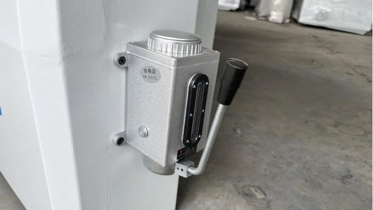 Industrial Woodworking CNC Sliding Table Saw Machine 45 Degree Precision Cutting Panel for Manufacturing Plants