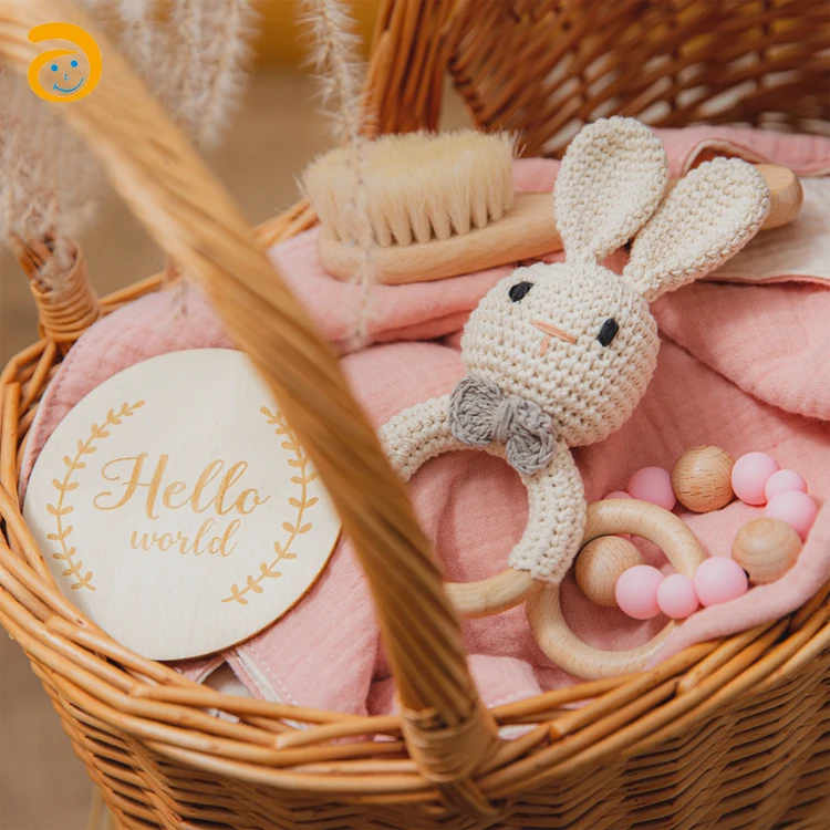 Hot Sale Elephant Wooden Baby Teether Toys Beech Rattle Wood Teething Stroller Ring Toy Teether Set
