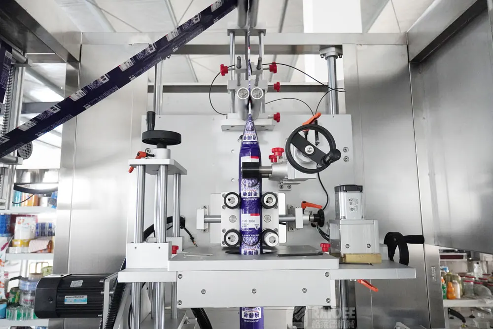 Automatic Heat Film Plastic PET PVC Round Bottles Shrink Sleeve Labeling Machine Price