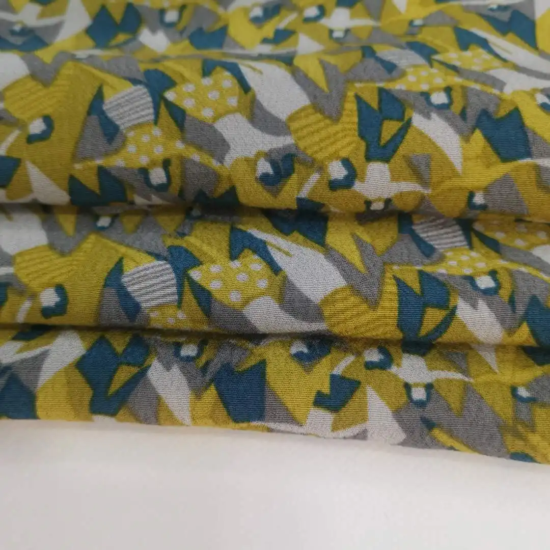 
High quality China manufacture screen printing viscose /rayon soft handfeeling fabric for fashion ladies 