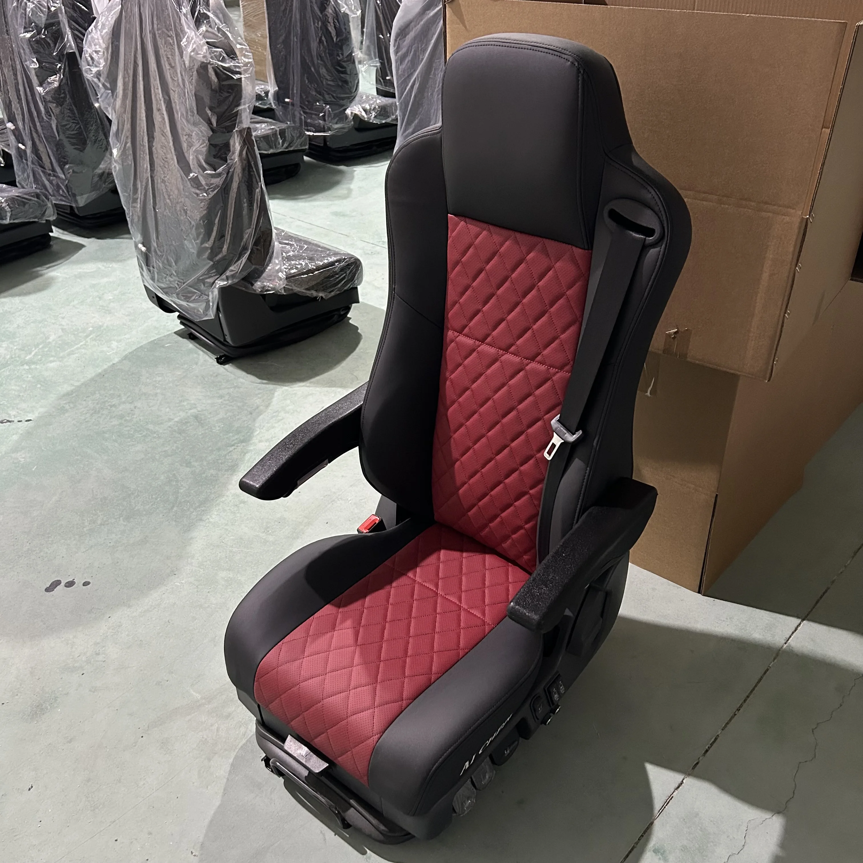 2023 High Quality Cover Black And Red Baby Stroller Heavy Truck Full Airbag Seat