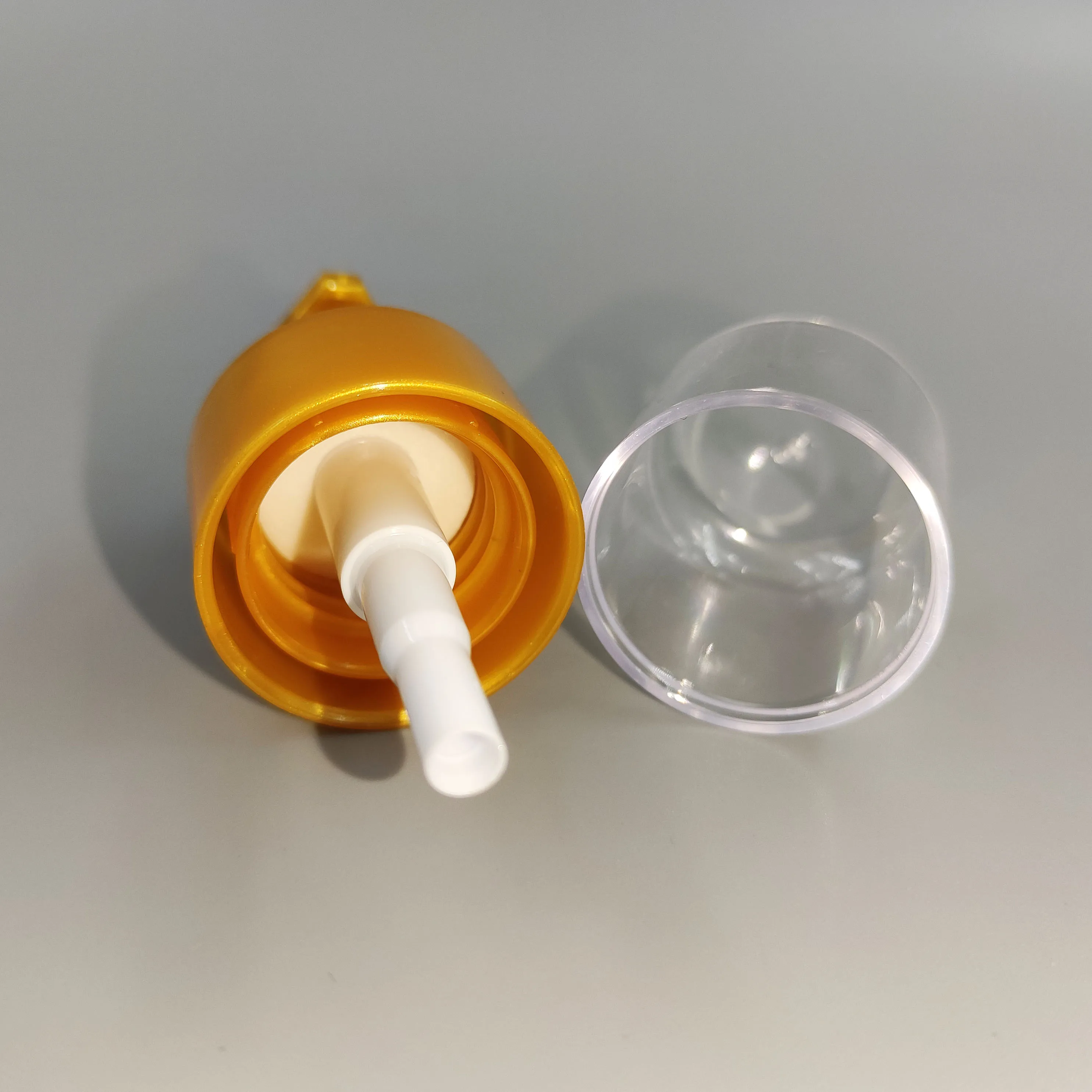 20 410 двойной настенный выходной кремовый насос с крышкой