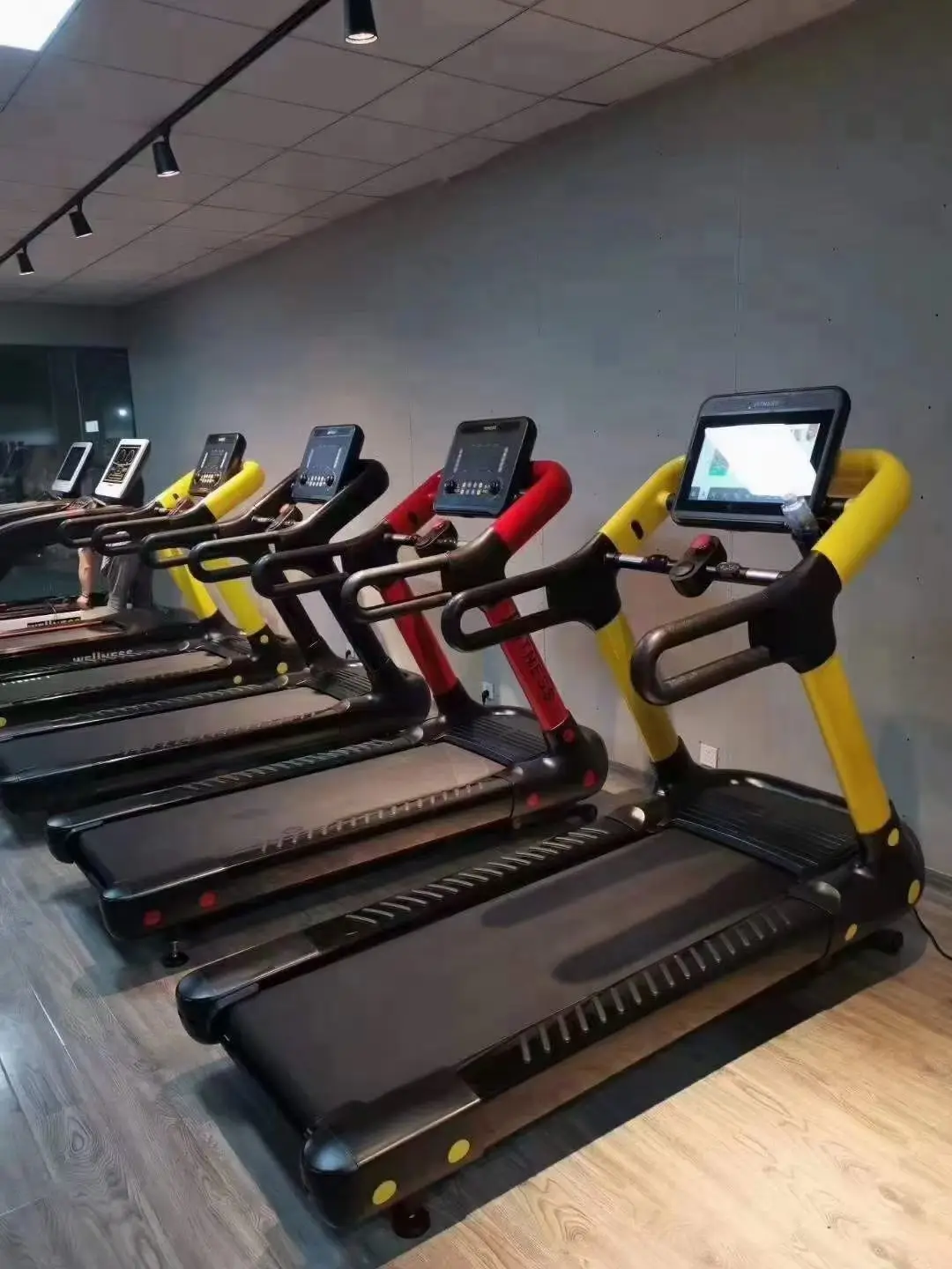 Gym Equipment Running Motorized Treadmill Machine Fitness Equipment Commercial Treadmill