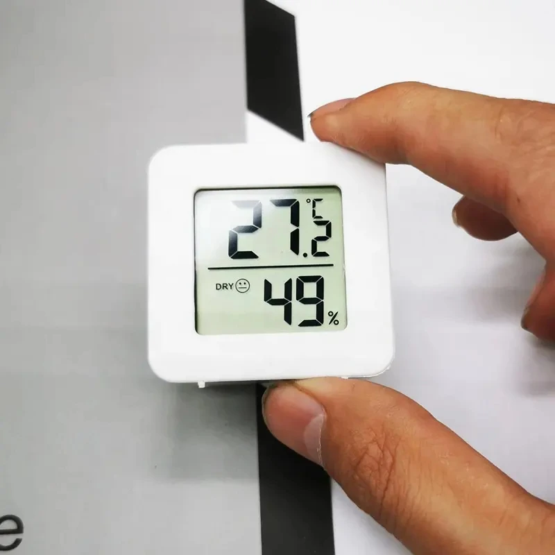 TPM-55 New Indoor mini LCD smiley Thermometer Hygrometer