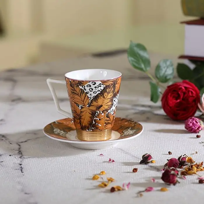 Amber Original factory highly cost effective tea set porcelain ceramic coffee and tea cup set with sacuer