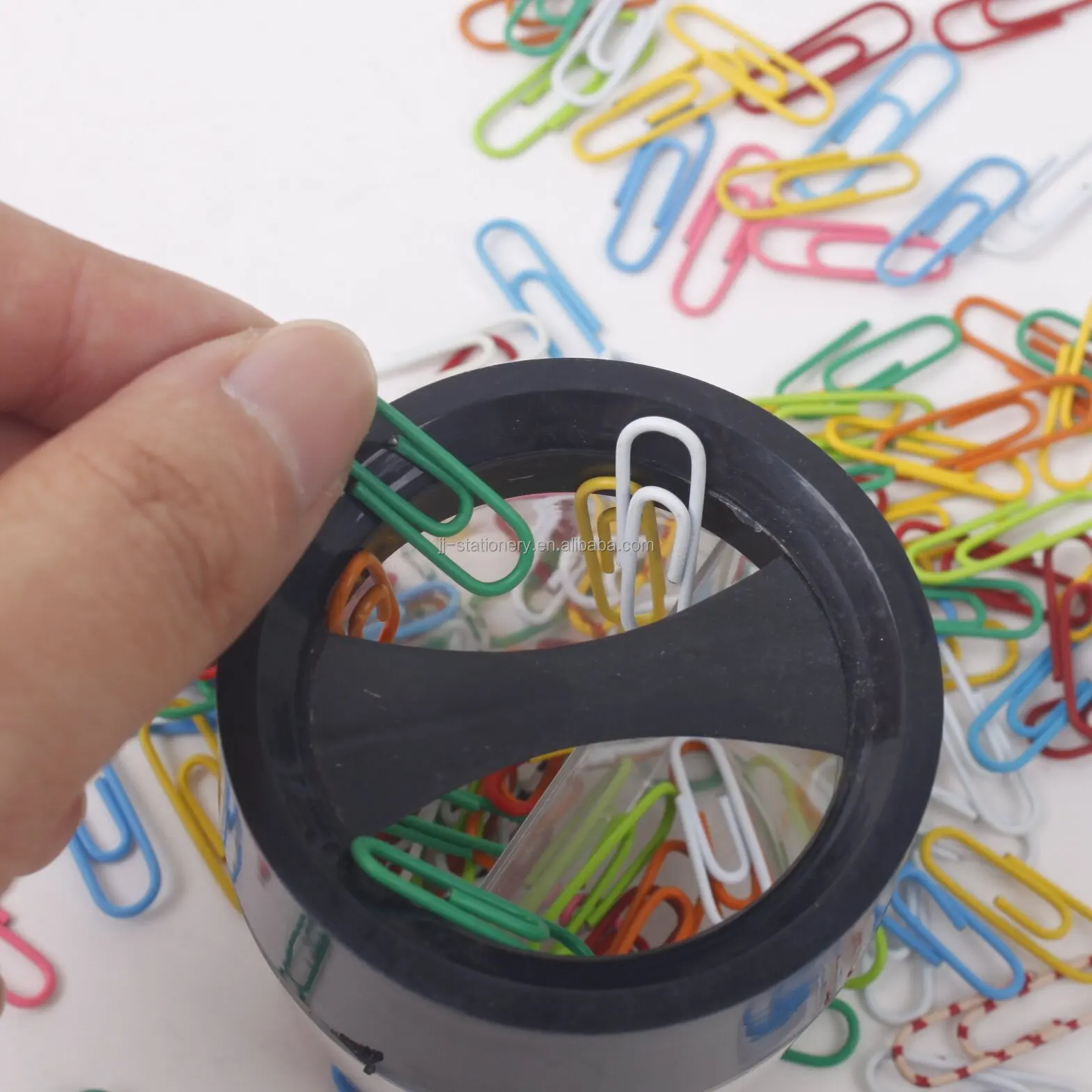 Office paper clip holder magnet clip paper clip dispenser organiser plastic cartridge desktop round needle  storage box