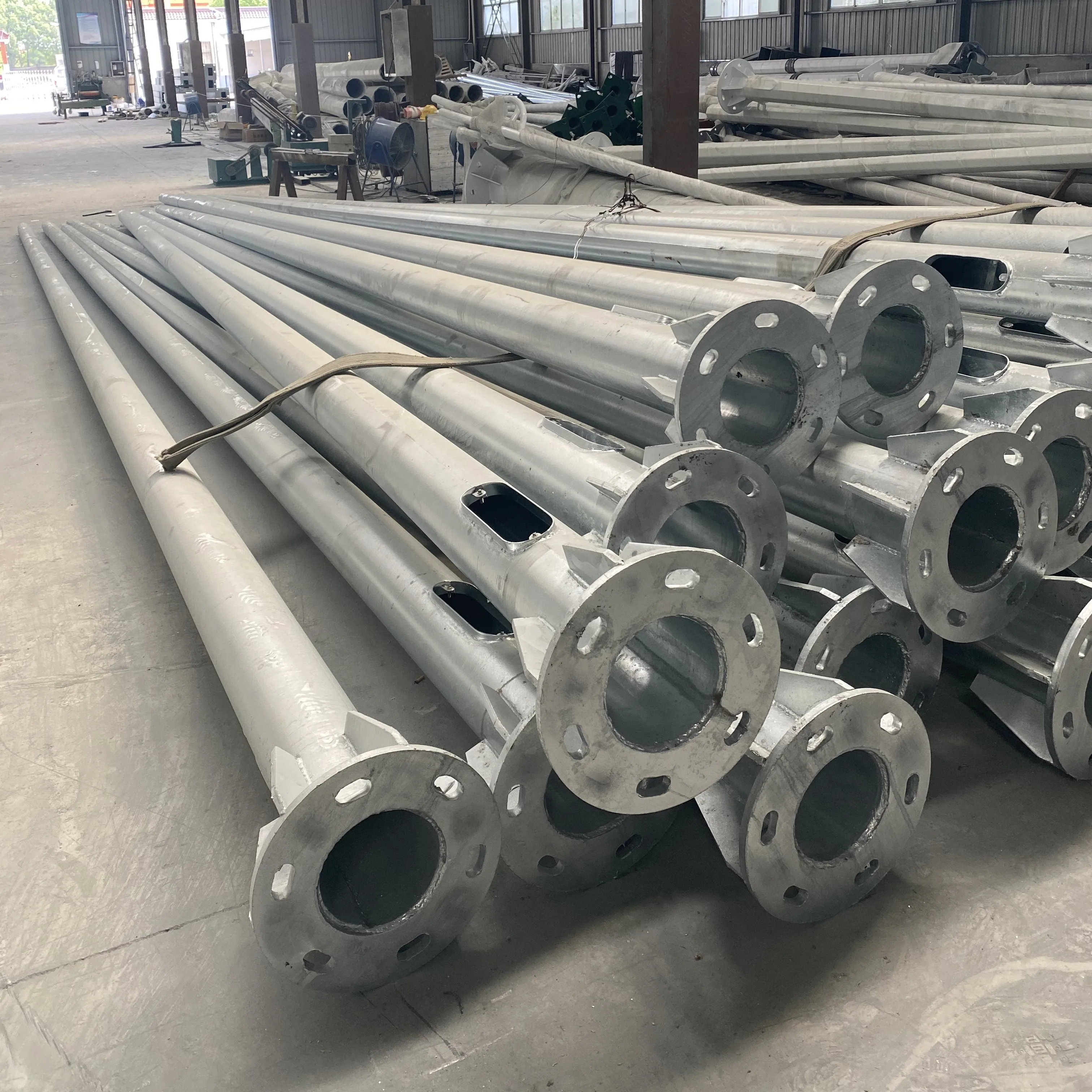 3m 4m 5m 6m 7m 8m 9m 10m 15m 20m stainless steel light pole solar street lamp post with 25 years warranty single/double arm