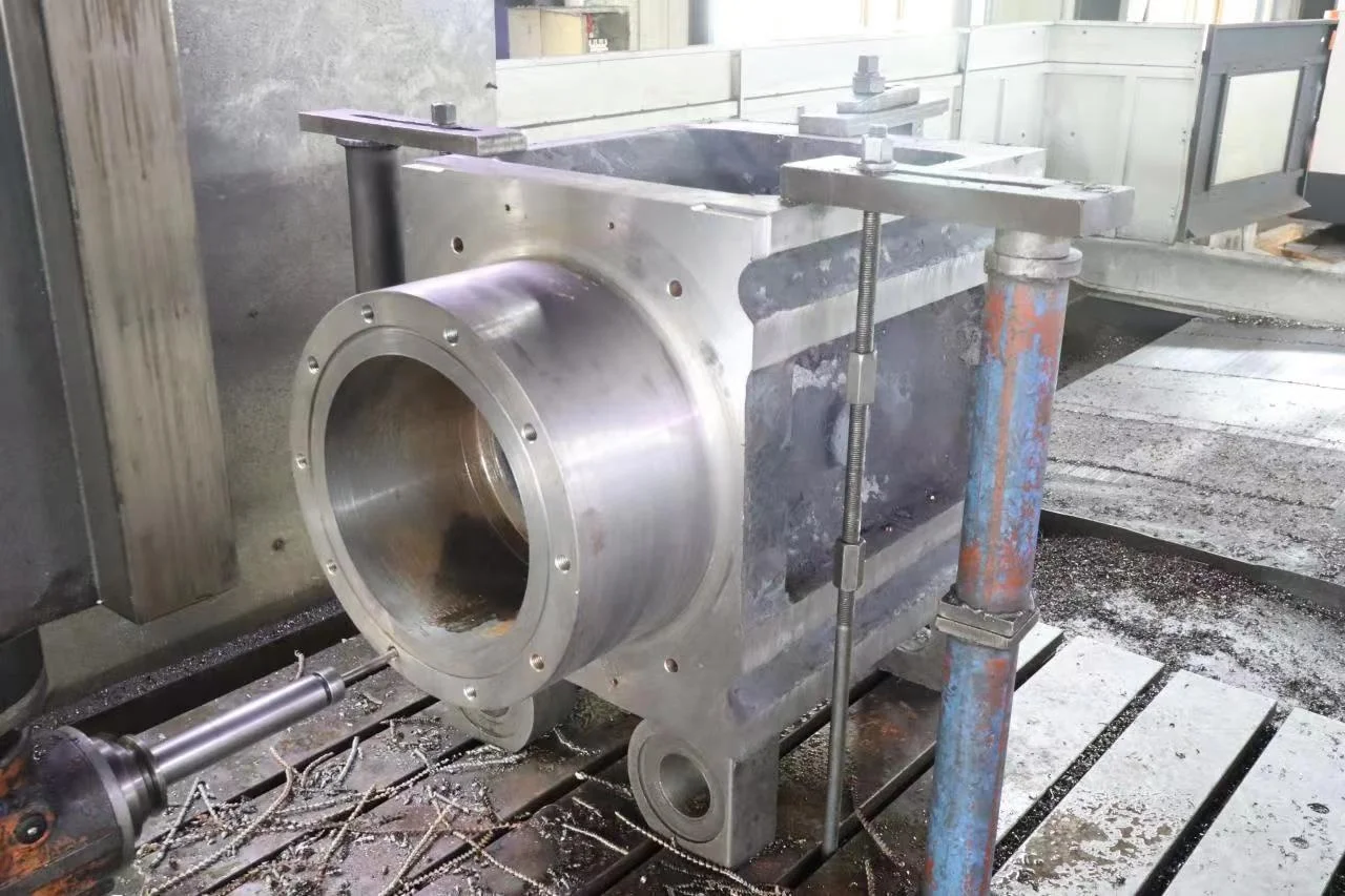 Luoyang factory OEM wear resistance large ball mill steel bearing housing rolling mill bearing chock