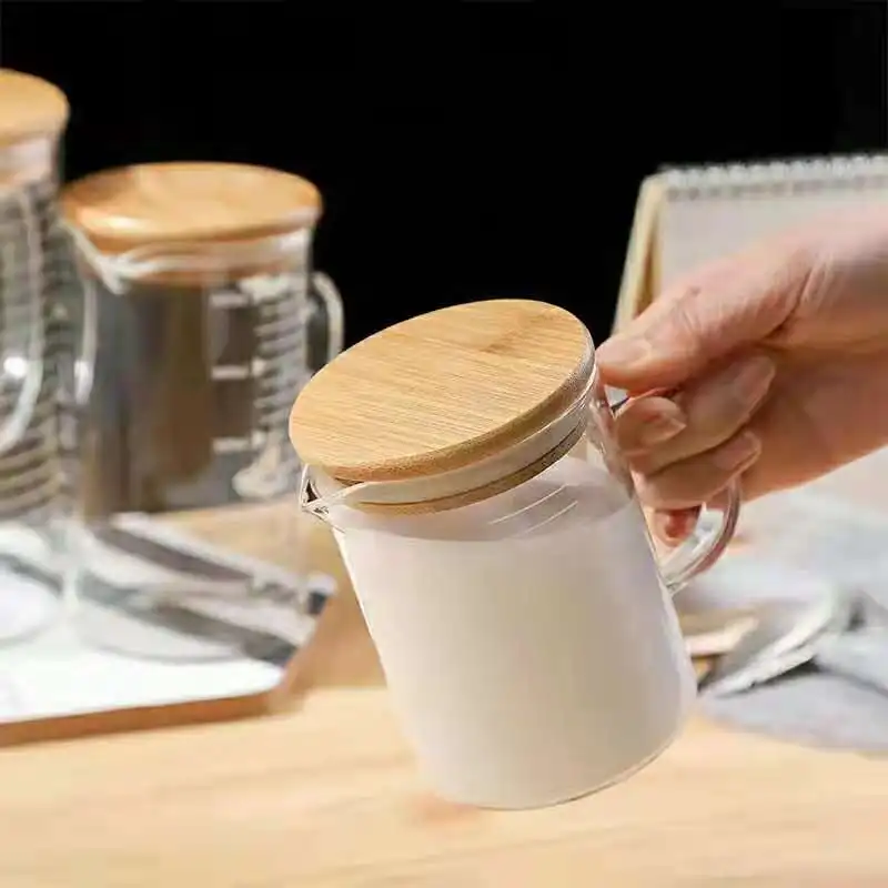 Безопасный для микроволновой печи прозрачный высокоборосиликатный мерный кувшин стеклянный мерный стакан с бамбуковой крышкой