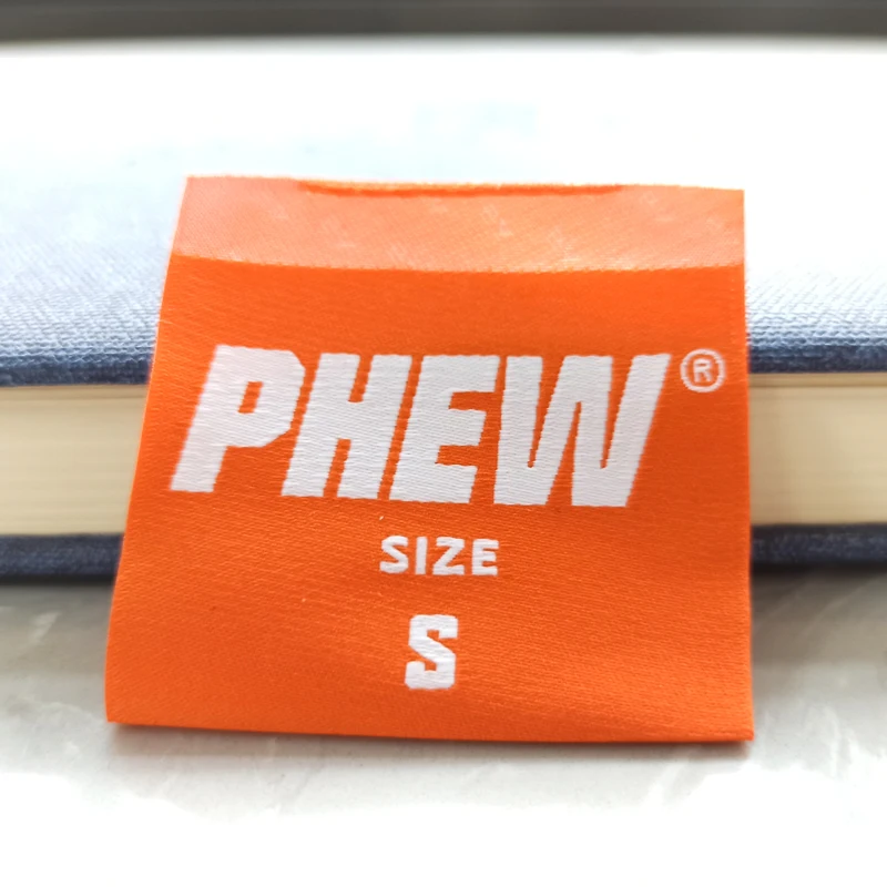 GRS Custom Made Fabric Labels for Children Clothing Tags and Label for Tshirts Logo End Folded Garment Textile Woven Tags