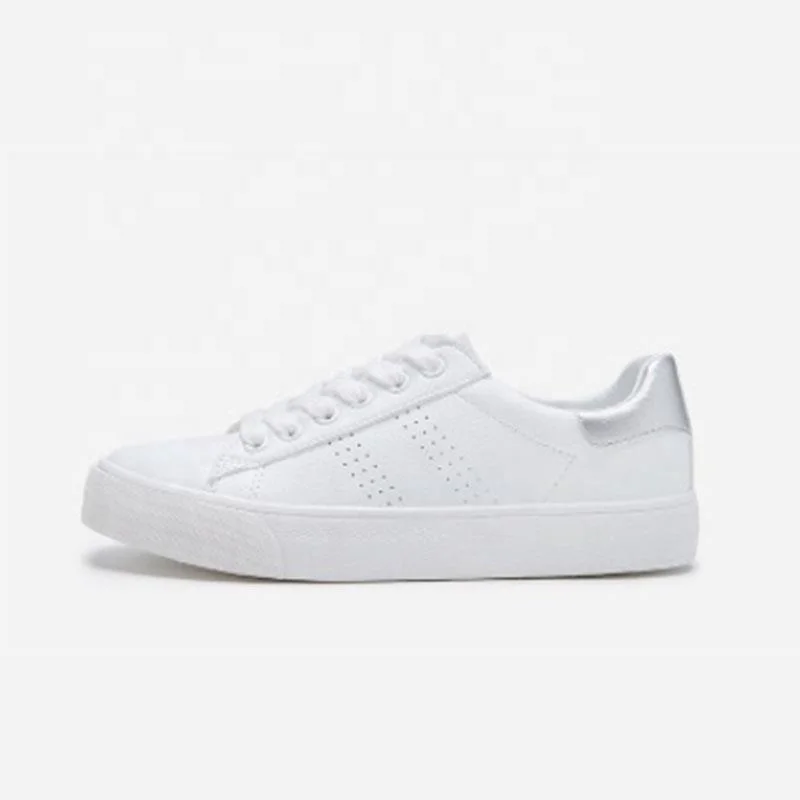 
New Styles Sport Comfortable Designer Women Flat Sneakers Ladies Fashionable Skate White Color Sneakers Casual Shoes 