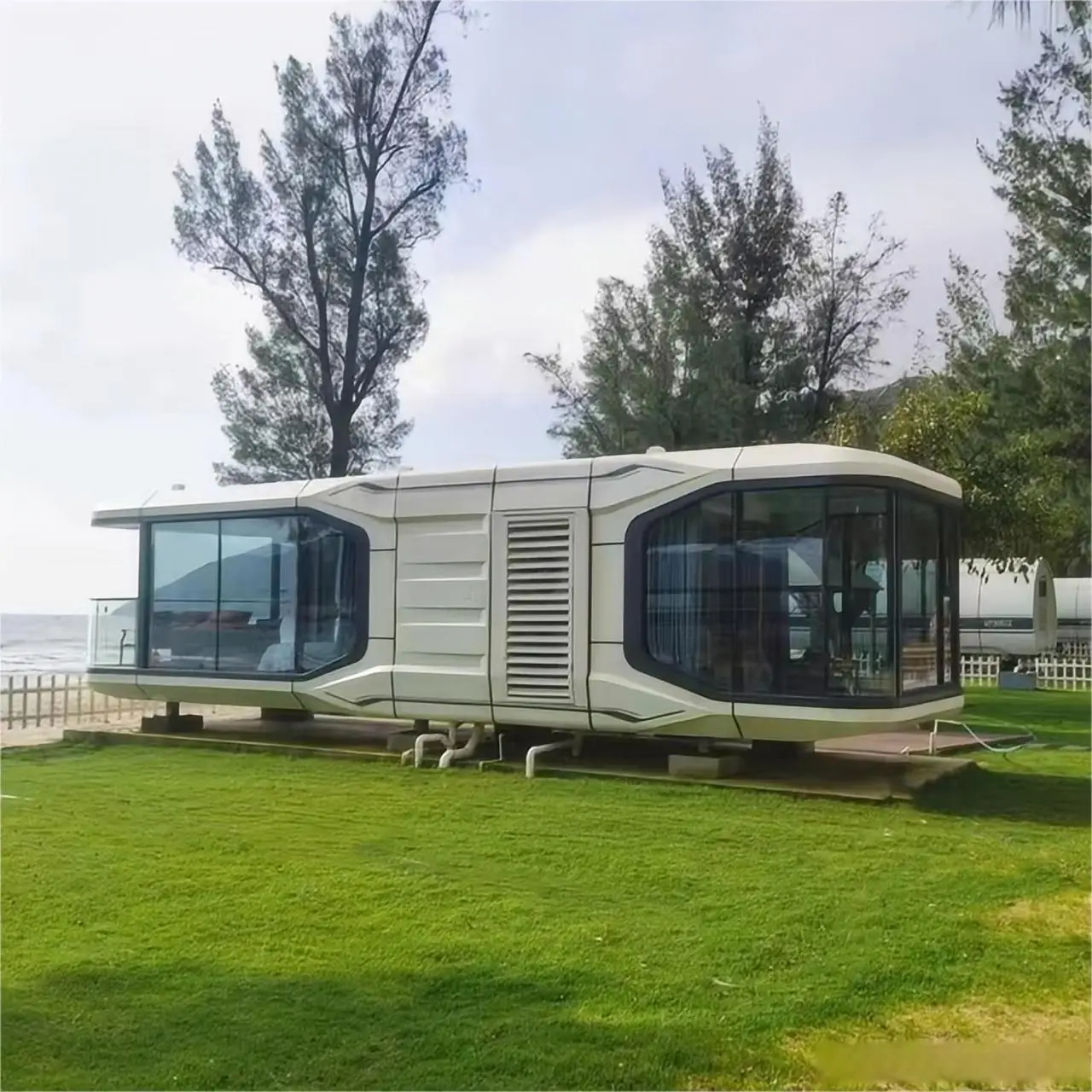 Smart Removable Homes Prefab Capsule House with Bathroom Sunshine Room AI Voice Control Tiny House Villas