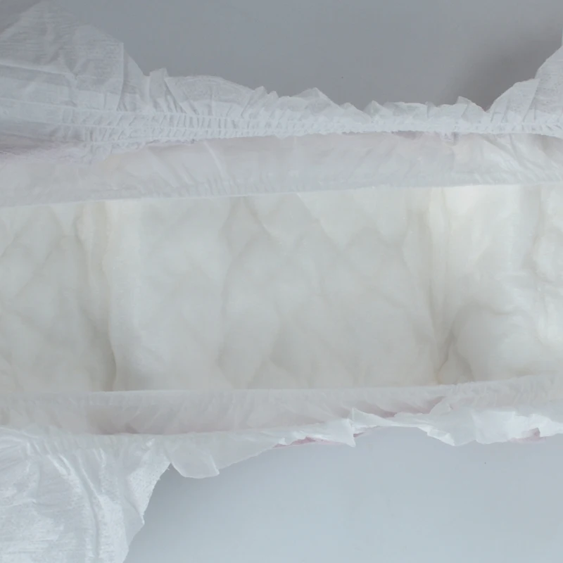 Dry Surface Baby Diapers Have Strong Water Absorption and Can Be Used with Peace of Mind