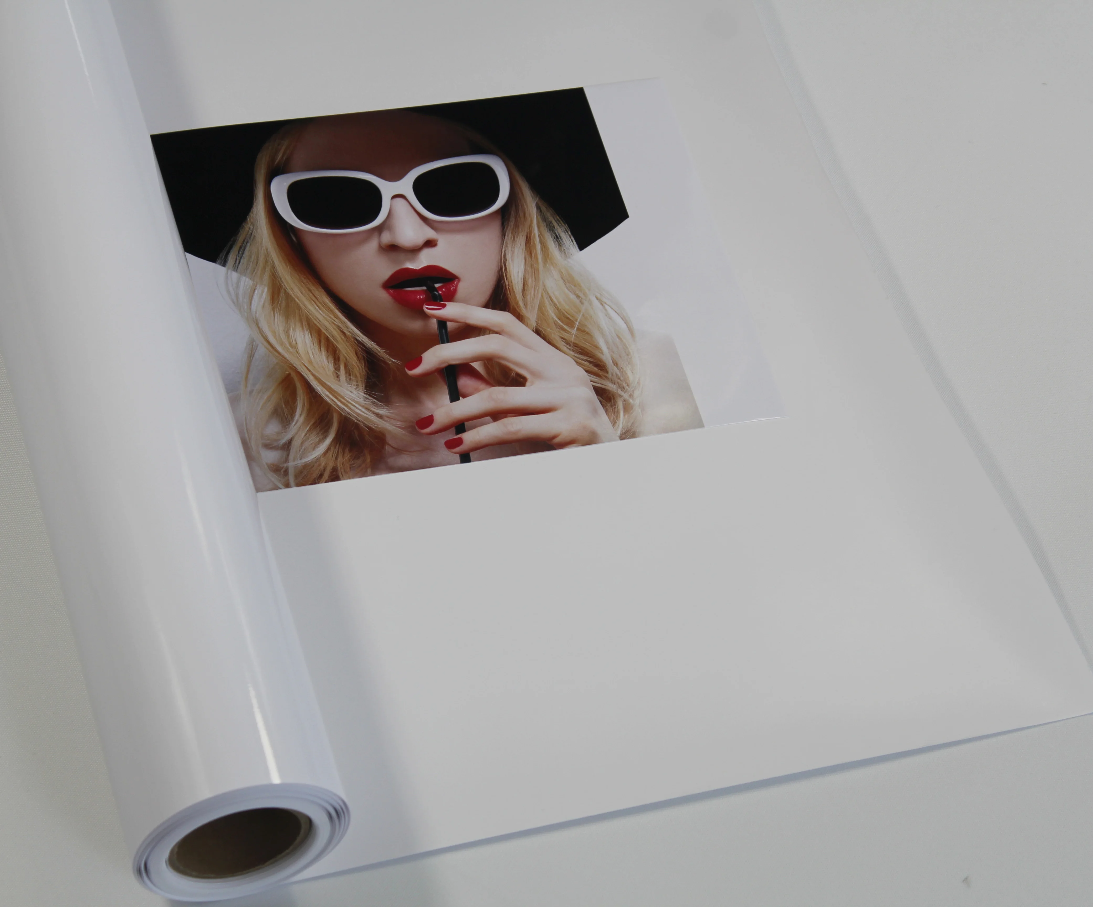 Глянцевая струйная фотобумага для свадьбы высокой плотности 180 г/м2 240