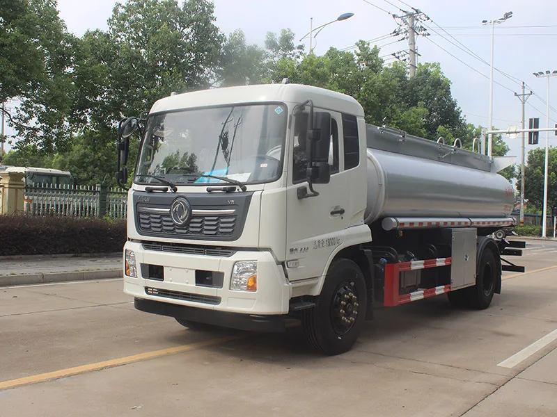 Dongfeng 12.5 cubic meter ordinary liquid transport vehicle